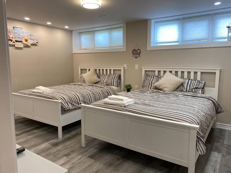 Entire Basement With 3 Bedrooms 나이아가라 폭포 외부 사진